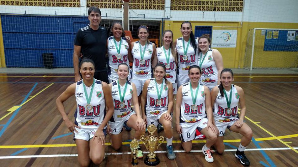 Basquete de Blumenau vence etapa regional da Taça FCB Adulto Feminino