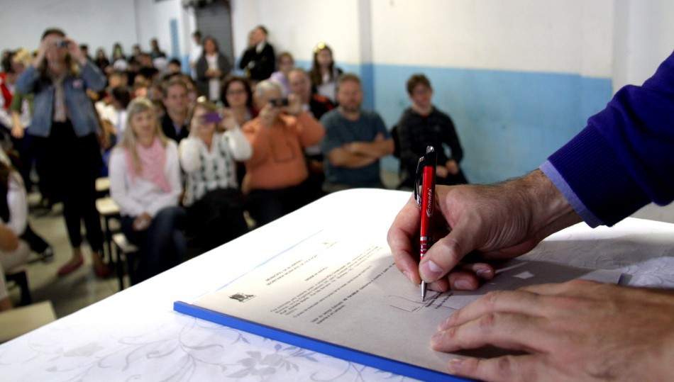 Assinada ordem de serviço para reforma da EBM Professora Adelaide Starke