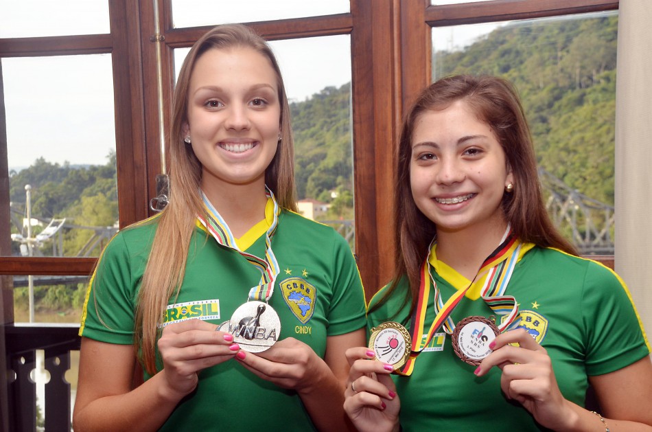 Blumenauenses representam a Seleção Brasileira de Bolão 16