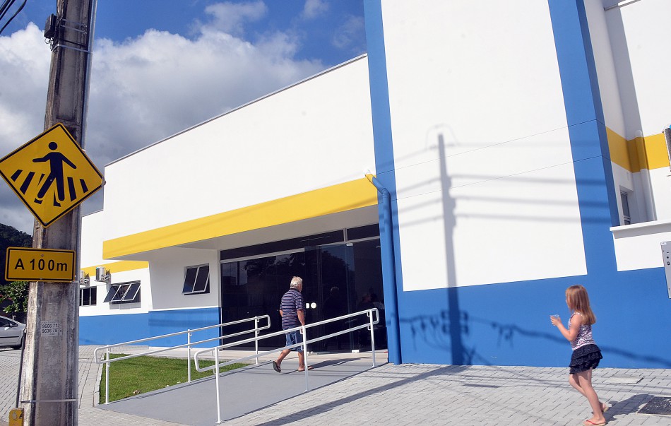 Ambulatório da Velha promove atividades à população