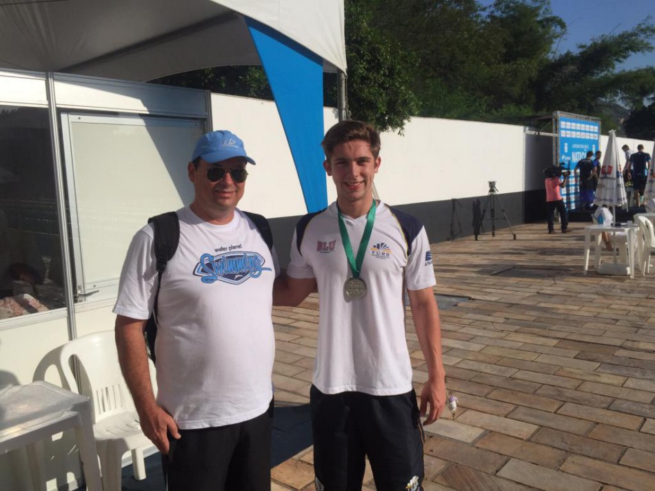 Nadador de Blumenau conquista prata em campeonato brasileiro