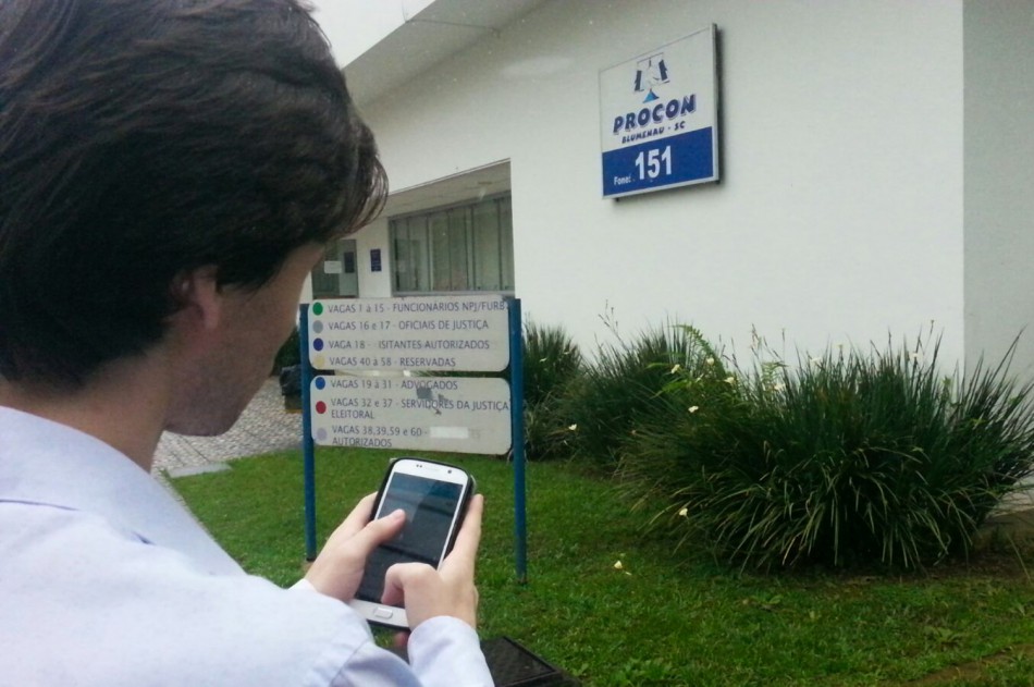 Procon passa a oferecer internet gratuita à população com o Blumenau Conecta