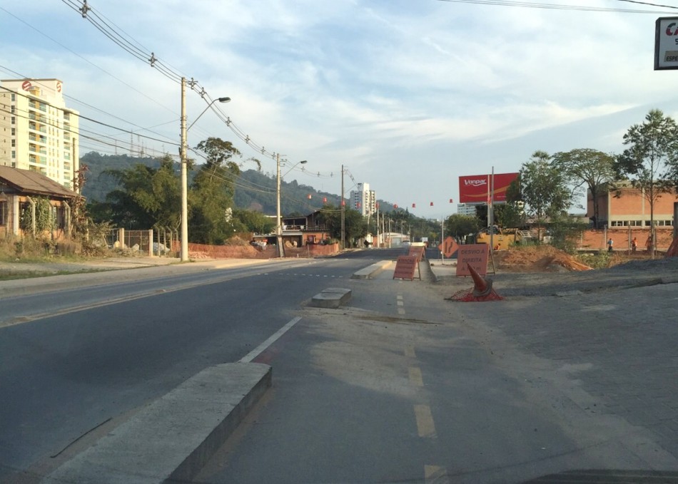 Ruas Gustavo Lueders e Fritz Spernau têm pista liberada ao trânsito