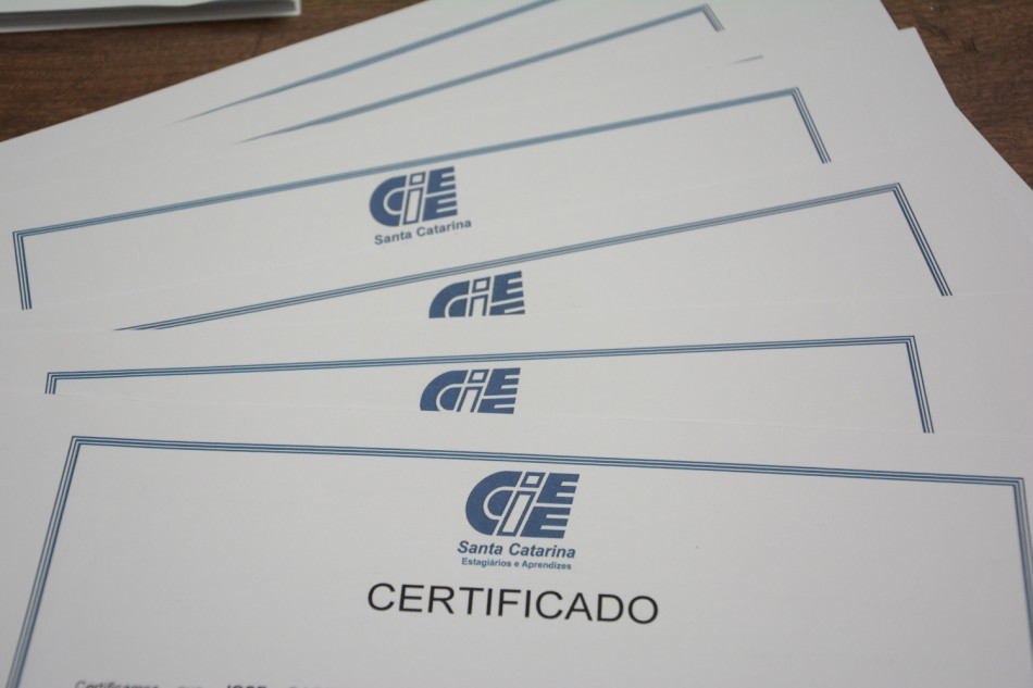 Programa de Iniciação ao Trabalho forma 115 jovens de Blumenau