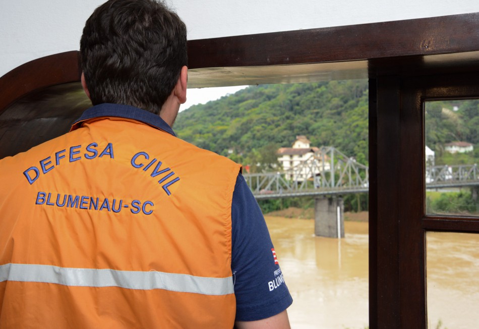 Nova previsão indica estabilização do nível do Rio Itajaí-Açu