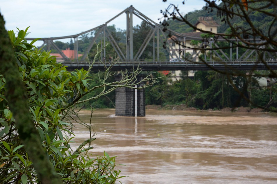 Nova medição das 9h aponta Rio Itajaí-Açu com 9,45 metros