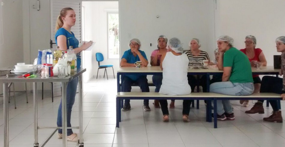 Prefeitura promove oficina para confecção de panetone saudável 