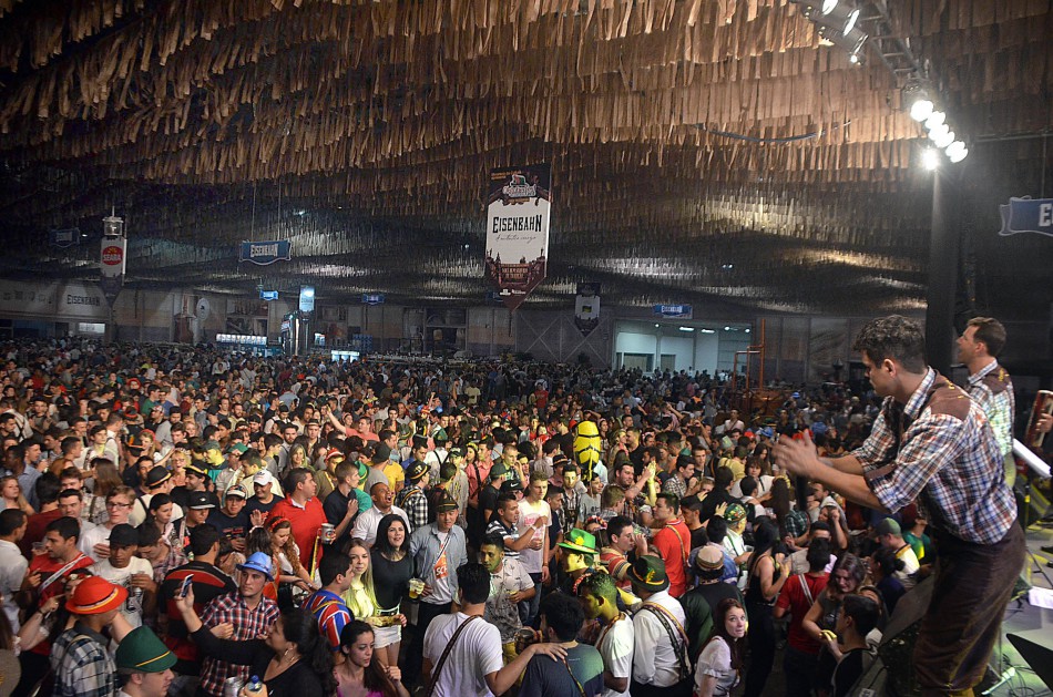 Vila Germânica e Secretaria de Turismo divulgam balanço da 32ª Oktoberfest 