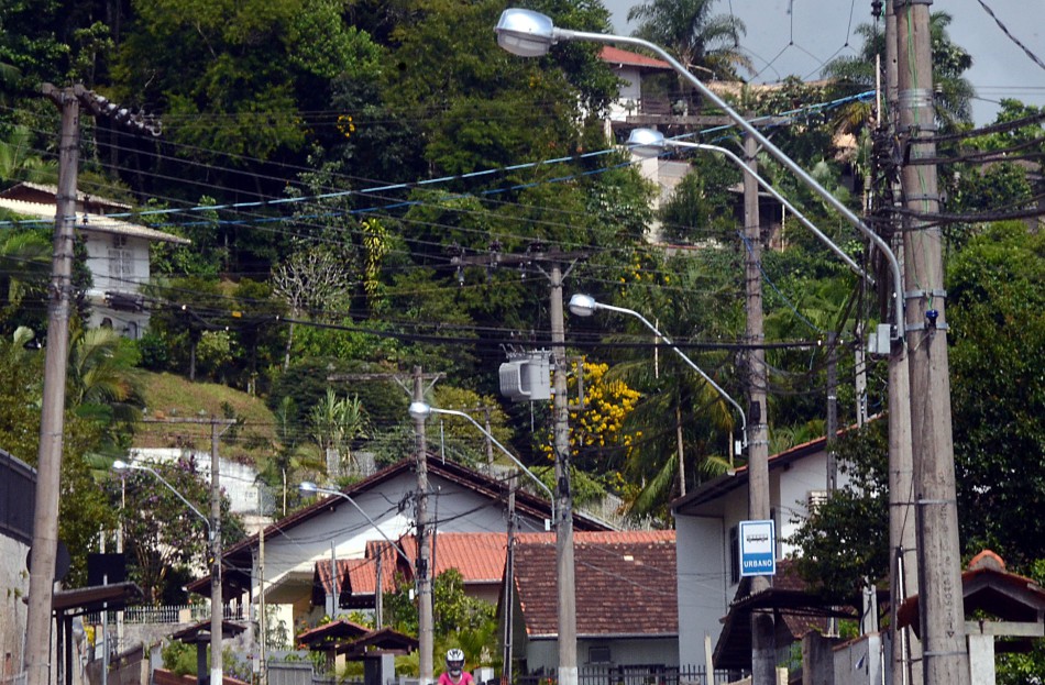 Comunidade é beneficiada com melhorias na iluminação pública