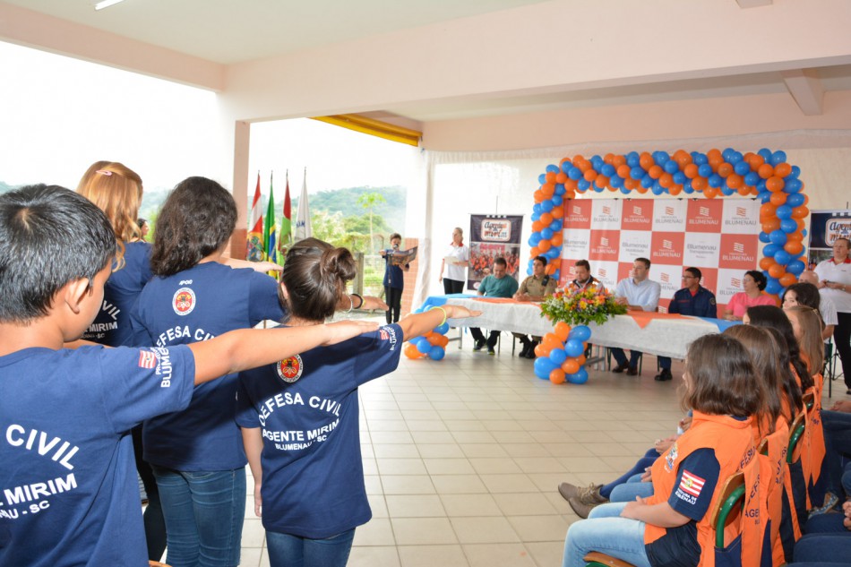 Defesa Civil inicia atividades com alunos de 10 escolas de Blumenau