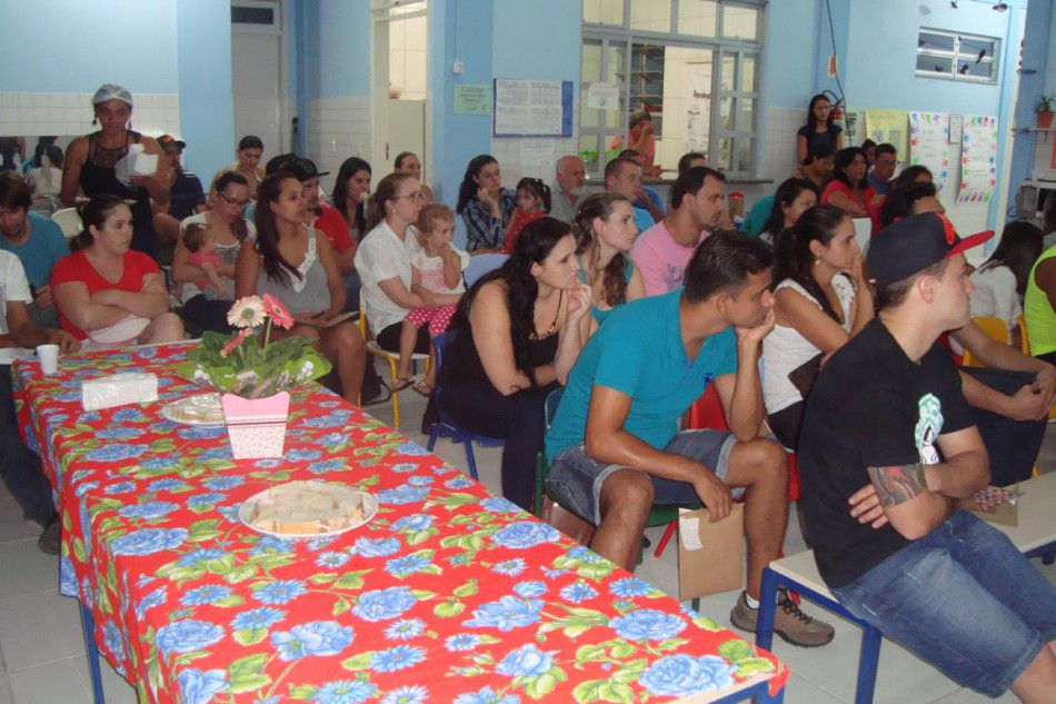 CEI Brandina Buerger realiza evento para integrar famílias