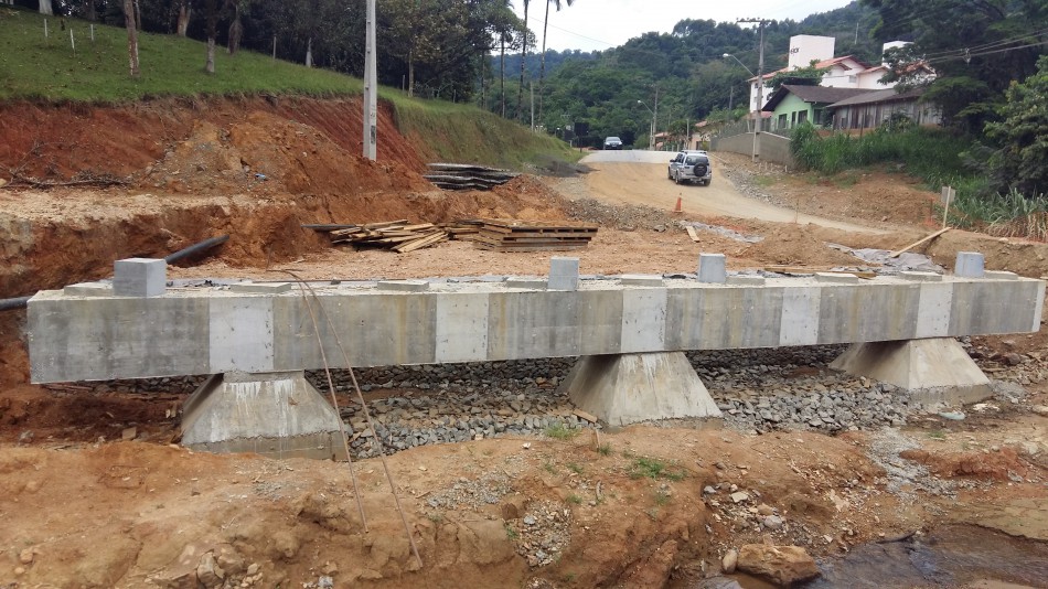 Rua Jacob Ineichen terá trânsito interrompido nesta terça 12
