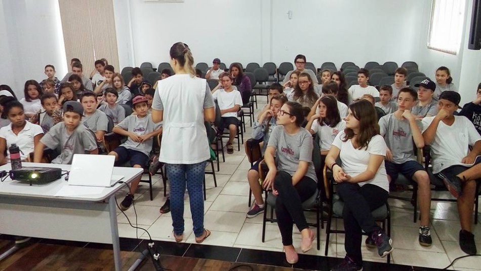 EBM Lauro Muller inicia 1º Clube de Ciências