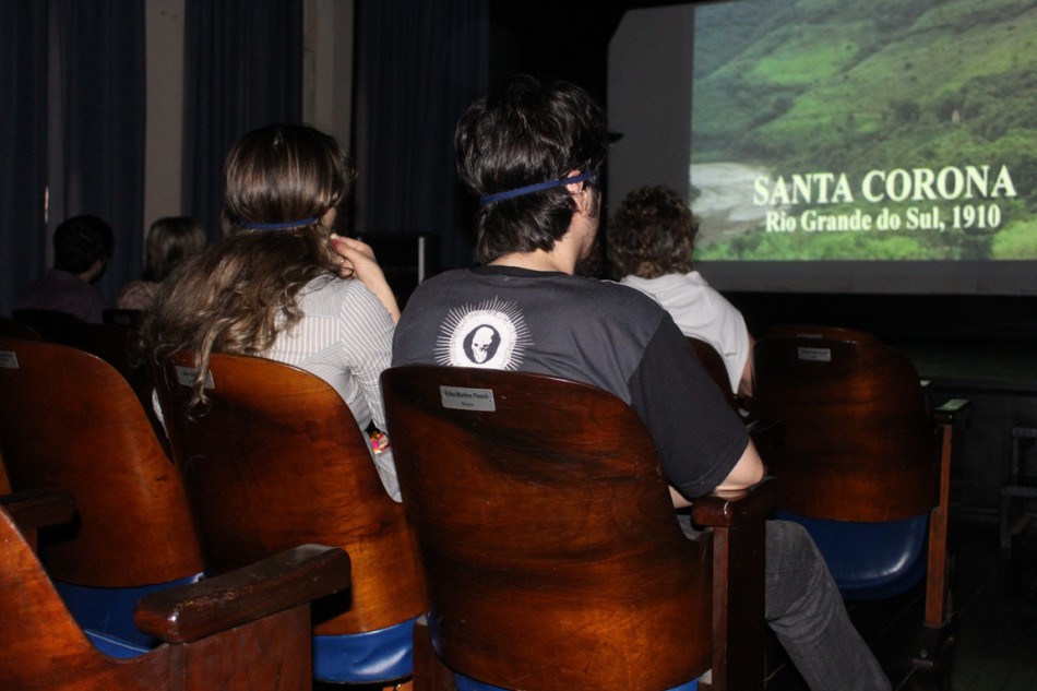 Público se encanta com sessão do projeto Pipoca Acessível