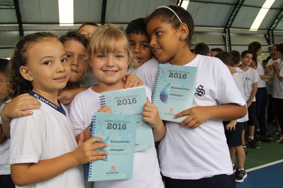 20 mil estudantes voltam às aulas nesta quarta-feira nas 50 Escolas Municipais