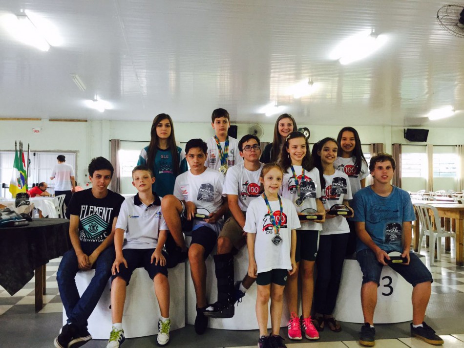 Blumenau conquista o título geral do campeonato de xadrez
