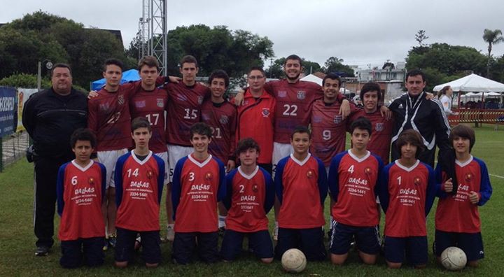 Blumenau participa da Copa Internacional de Punhobol