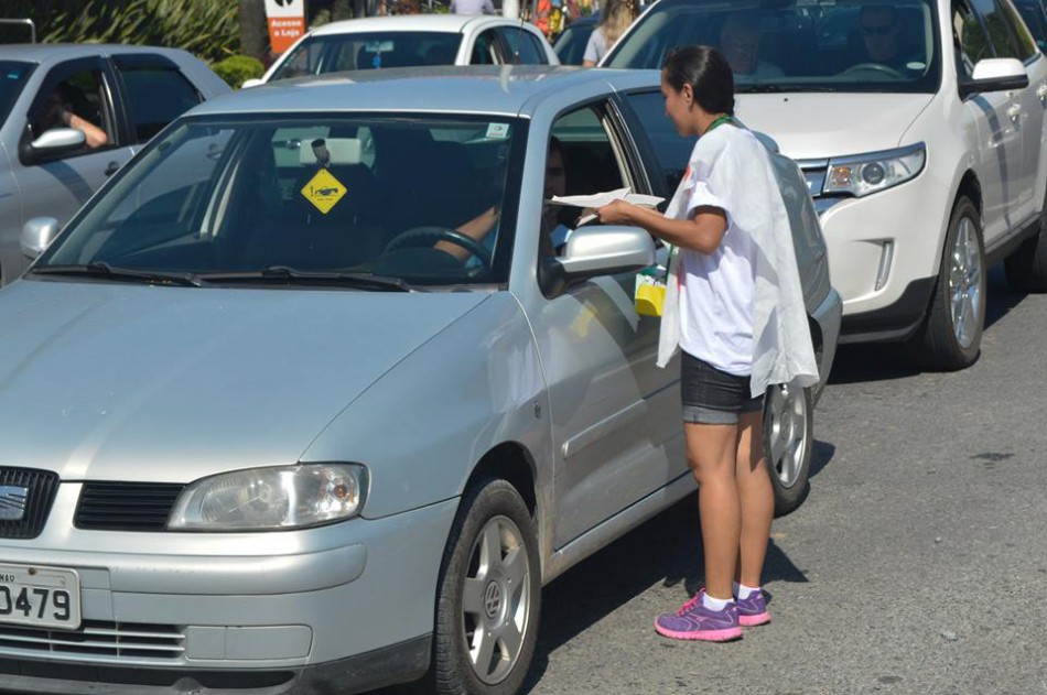Escola Básica Municipal Lauro Muller promove pedágio neste sábado