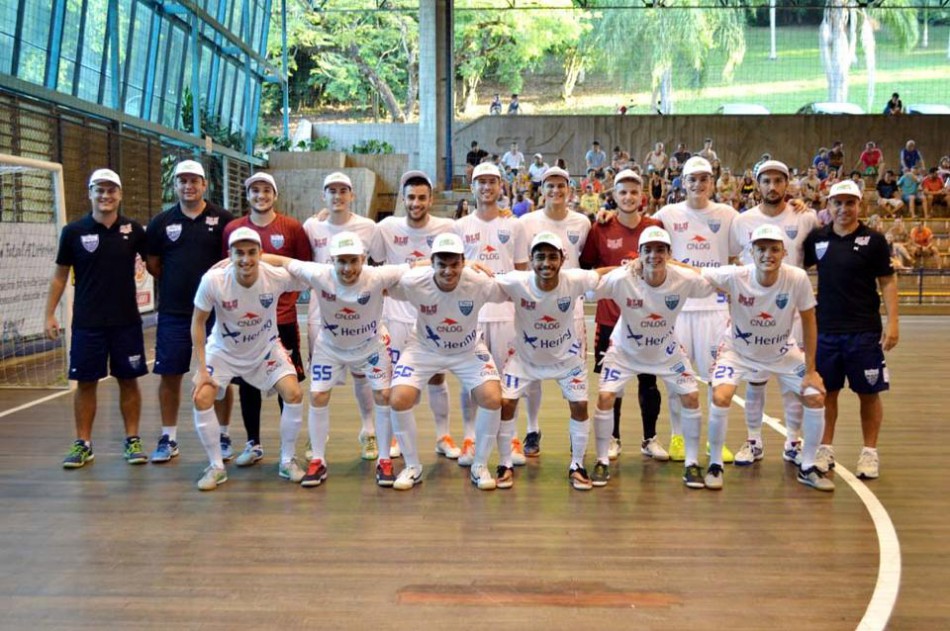 Blumenau vence a primeira no Campeonato Estadual de Futsal