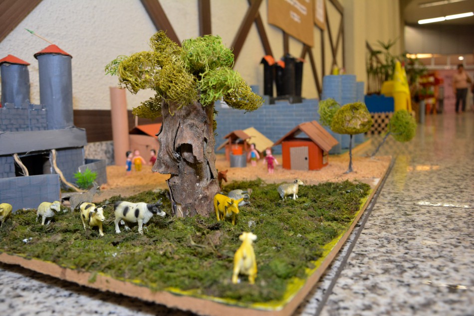 Estudantes têm maquetes expostas no Shopping Park Europeu