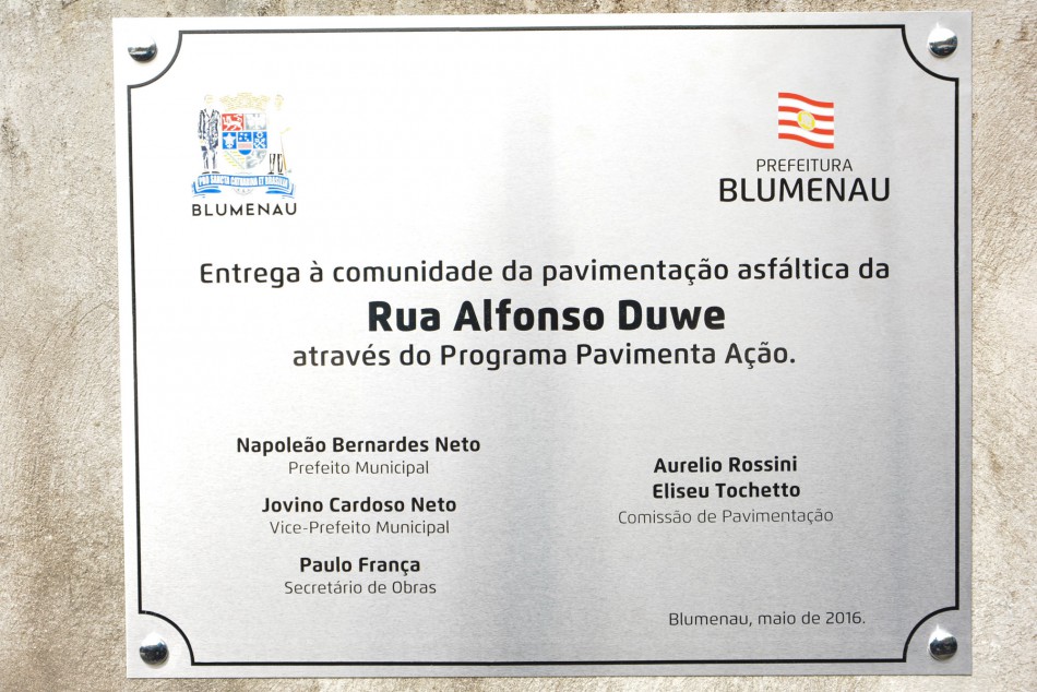 Prefeitura viabiliza mais uma pavimentação asfáltica à comunidade