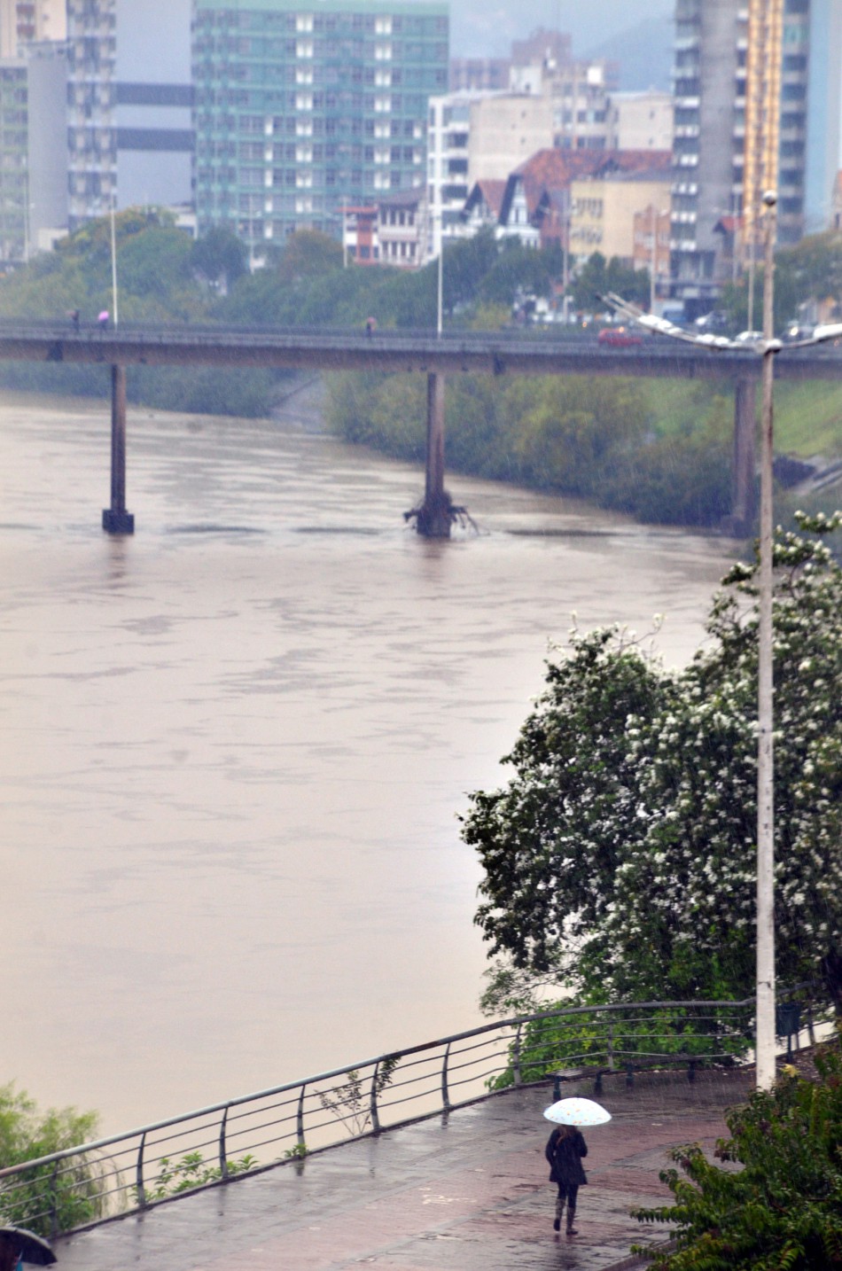 Defesa Civil alerta para chuva nos próximos dias