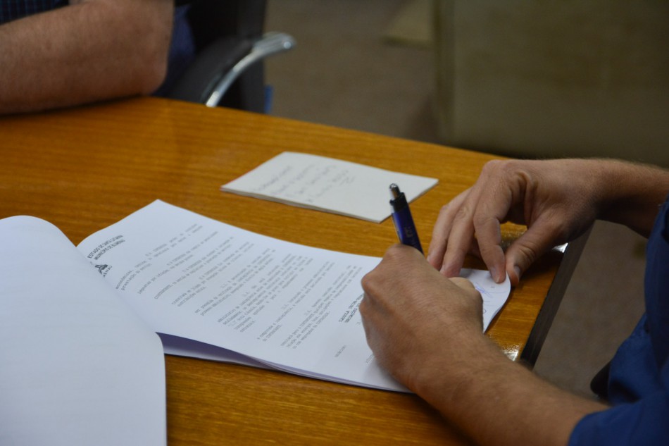 Novo contrato emergencial do transporte coletivo é assinado