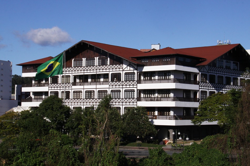 Prefeitura anuncia primeira parcela do 13º para servidores municipais