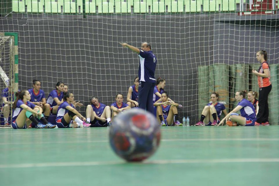 Handebol entra em quadra pelas quartas de final da Liga Nacional