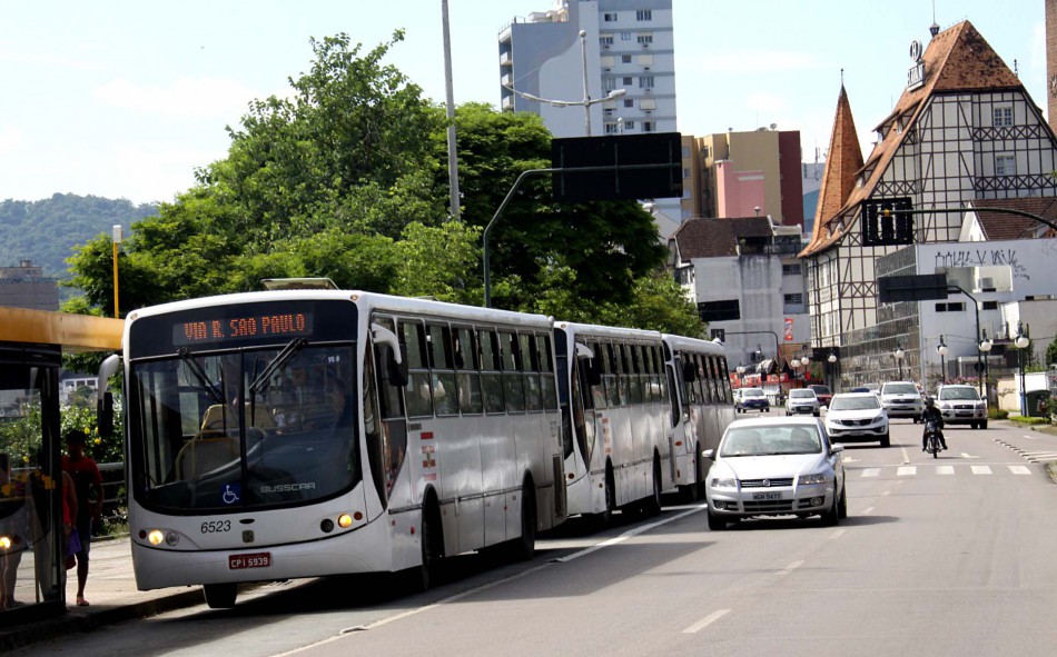 Transporte coletivo terá algumas linhas com horários diferenciados no Carnaval