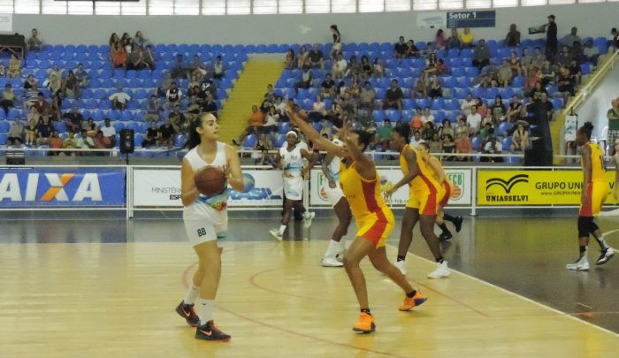 Blumenau entra em quadra pela Liga de Basquete Feminina