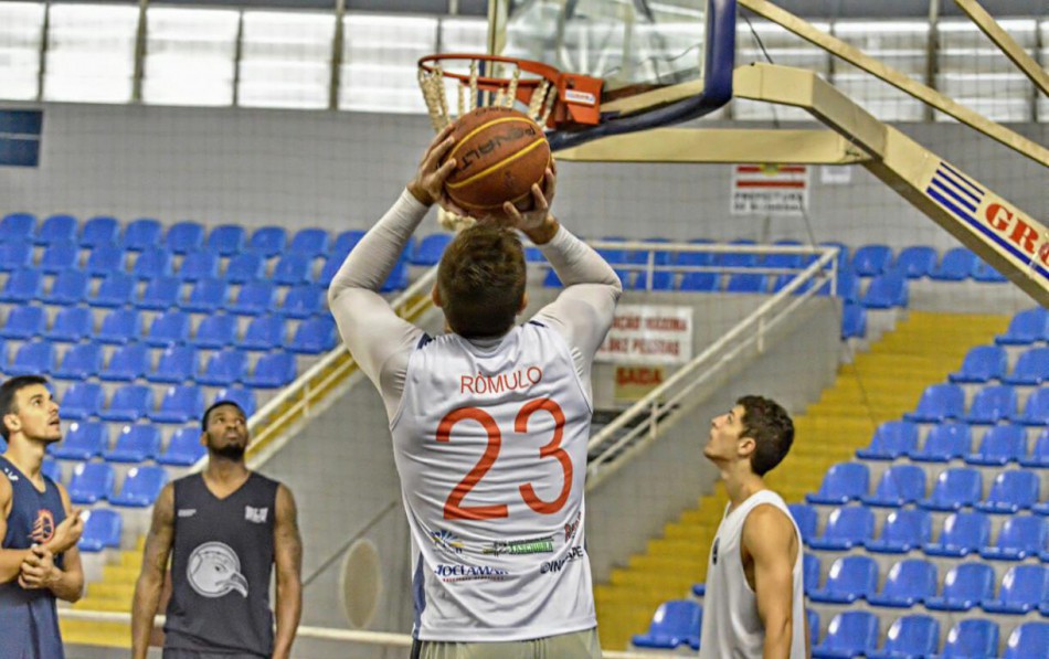 Basquete recebe o Botafogo nesta terça-feira pela Liga Ouro