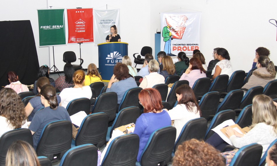 Escolas do Médio Vale prestigiam Proler Teen