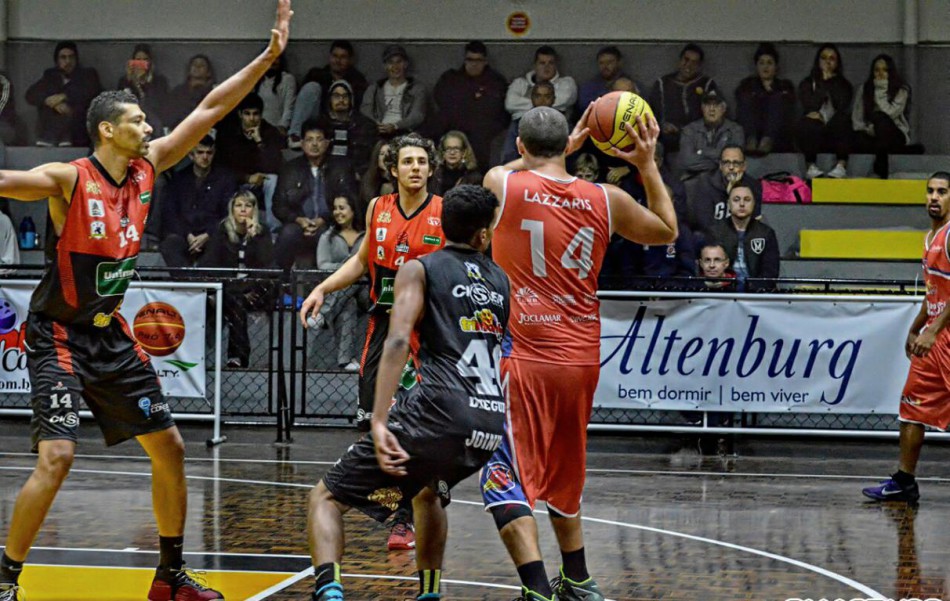 Basquete vence Joinville e decide título da Copa SC nesta sexta-feira