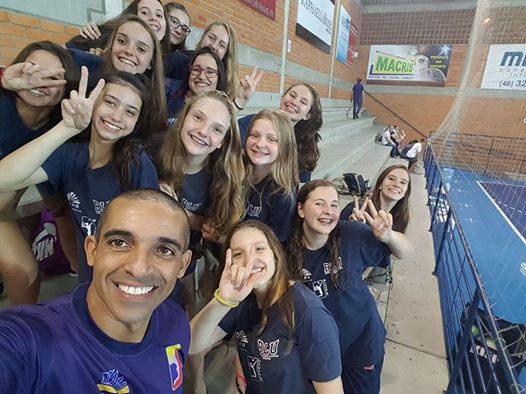 Vôlei mirim feminino conquista o título da 1ª etapa do Catarinense