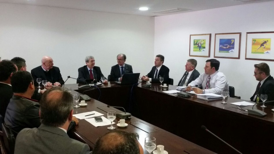 Prefeito participa de reunião sobre barragem de José Boiteux em Brasília