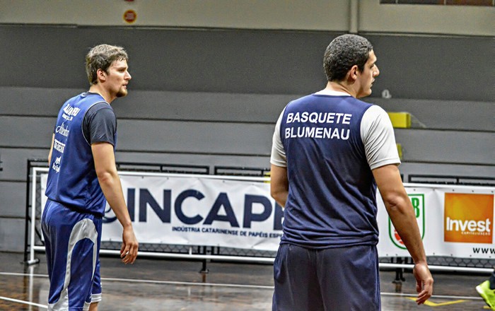 Blumenau sedia Copa Santa Catarina de basquete masculino