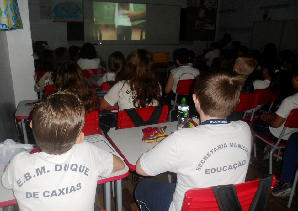 CineVila atende mais de 800 alunos da região Norte