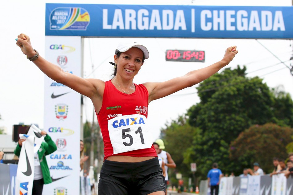 Atleta de Blumenau é convocada para Mundial de Atletismo em Londres