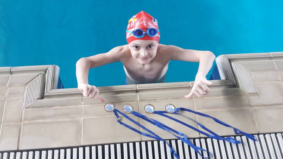 Natação de Blumenau conquista oito medalhas no Festival Mirim Petiz