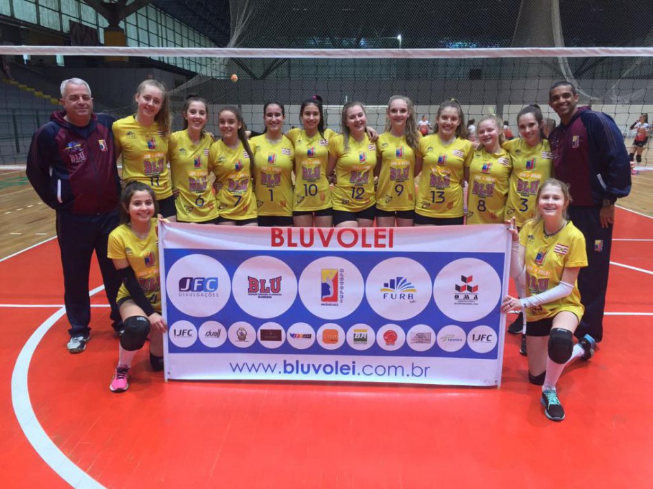 Vôlei feminino termina em segundo lugar em duas competições estaduais