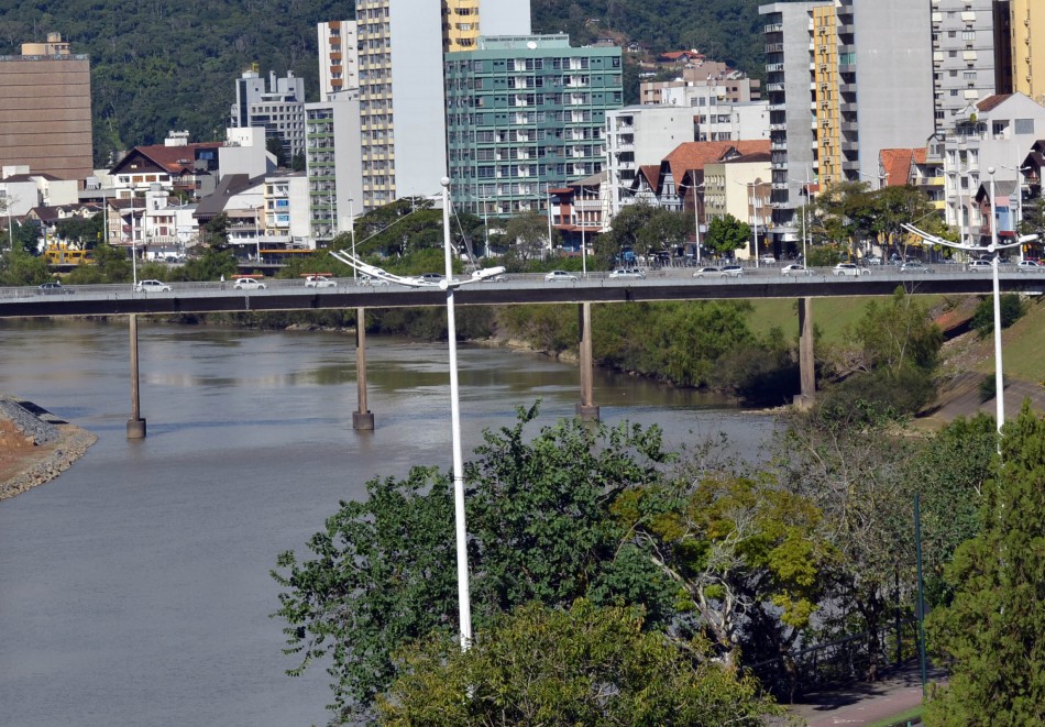 Estiagem não afeta capacidade de abastecimento de água em Blumenau