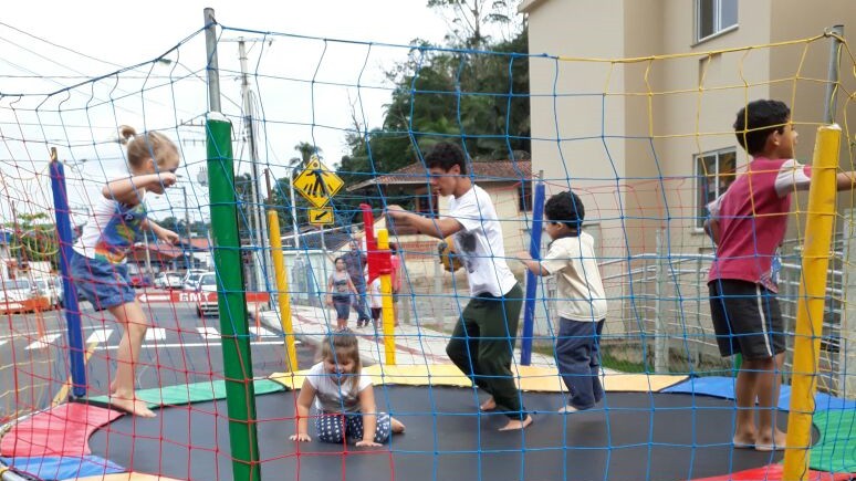 Ação comunitária reúne cerca de 400 pessoas no bairro Fidélis