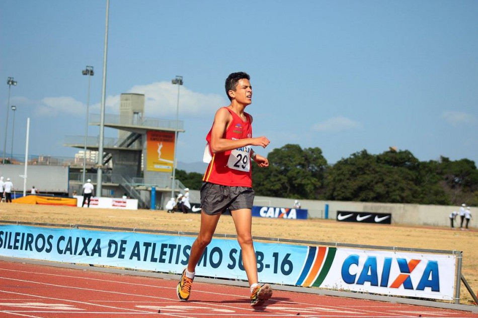 Blumenauense conquista ouro no Brasileiro Sub-16 de atletismo