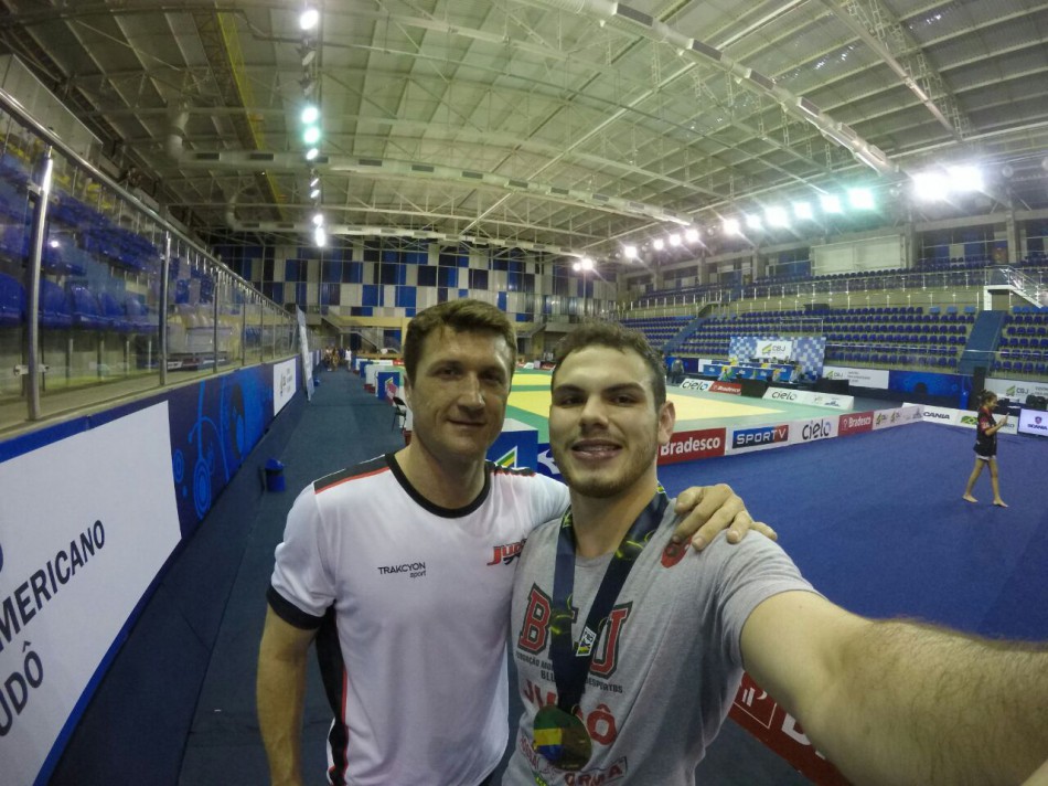 Atleta de Blumenau viaja para disputar o Sul-Americano de Judô