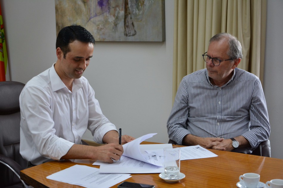 Prefeitura envia projeto para homenagear o ex-senador Evelásio Vieira