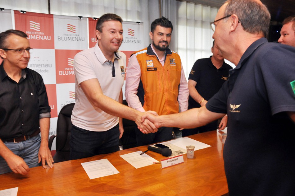 Aeroclube de Blumenau passa a integrar oficialmente o Grac