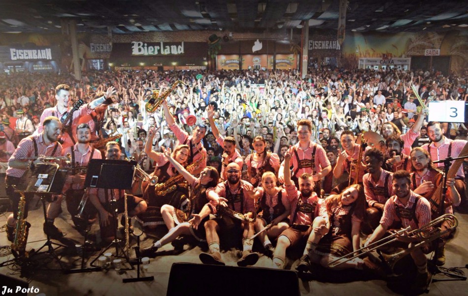 Banda Stadtkapelle estreia neste sábado na 34ª Oktoberfest