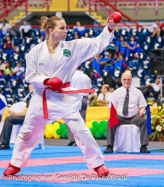 Atleta de Blumenau conquista o bronze no Open do Uruguai de Karatê