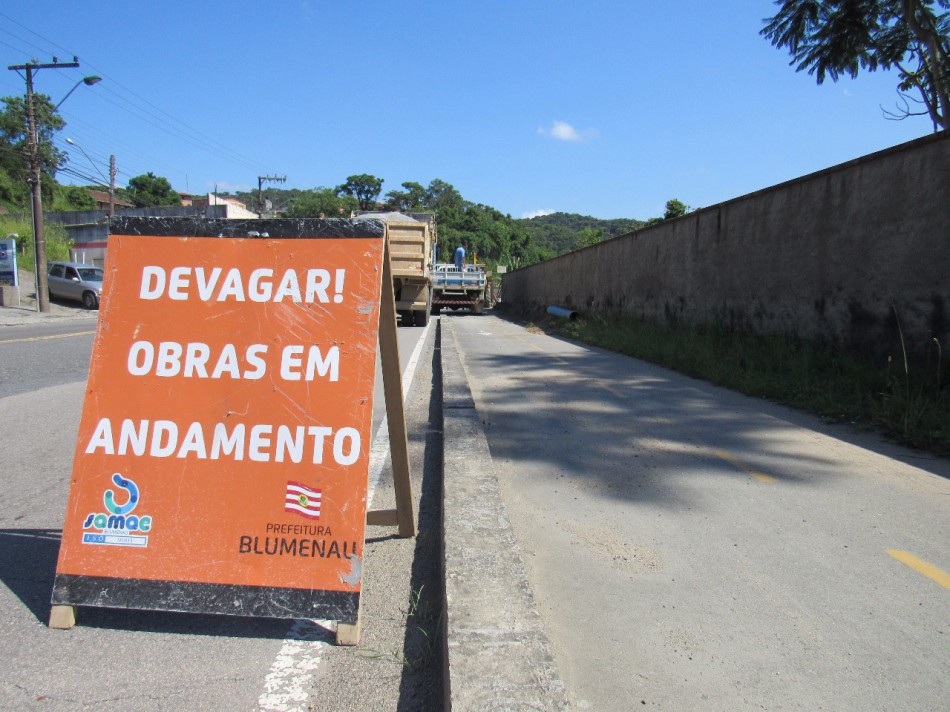 Rua República Argentina recebe trabalhos de expansão da rede de água